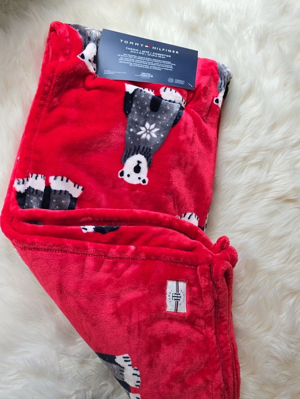 Tommy Hilfiger Red Polar Bear Print Plush Blanket NWT